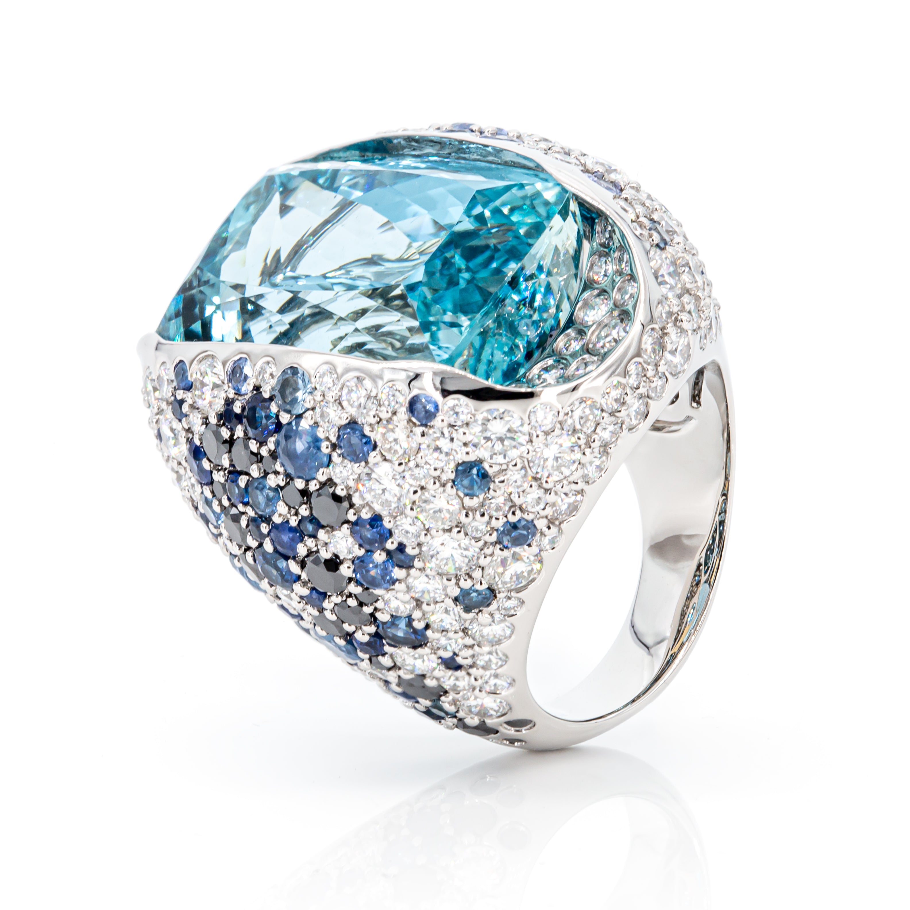 Angled perspective of aquamarine and diamond ring in PT950 platinum