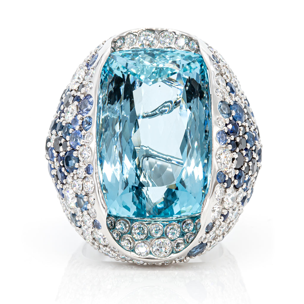 Top view of 29.20ct aquamarine and diamond ring in platinum PT950